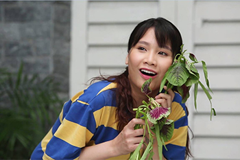 Hot Vlogger Thanh Trần rải “bùa cười” từ đầu đến cuối tập 1 của Ai mới là bà chủ